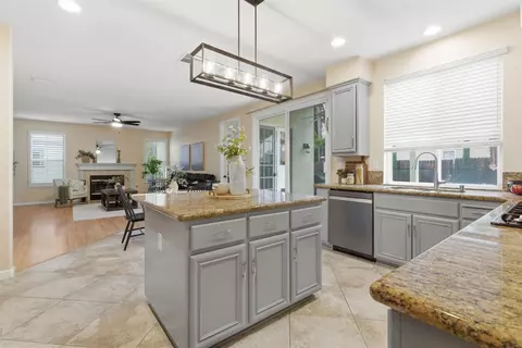 Kitchen - 297 Brookview Dr, Tracy, CA 95377 photo 2 of 7