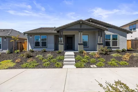 758 W Main St, Winters, CA 95694 photo 1
