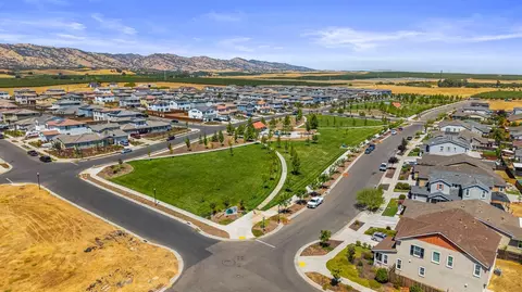 View/Area - 758 W Main St, Winters, CA 95694 photo 2 of 2