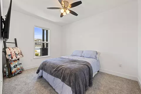 Bedroom - 758 W Main St, Winters, CA 95694 photo 2 of 4