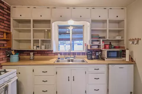 Kitchen - 2202 6th St, Ceres, CA 95307 photo 2 of 4