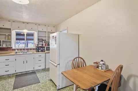Kitchen - 2202 6th St, Ceres, CA 95307 photo 4 of 4