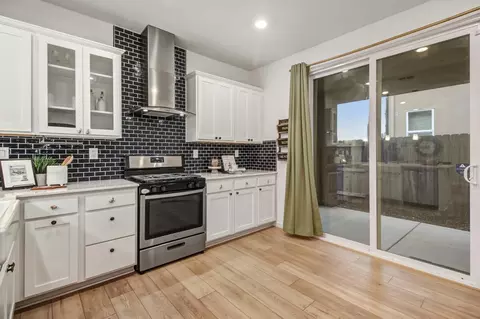 Kitchen - 4554 Gray Lodge Loop, Rocklin, CA 95677 photo 3 of 6