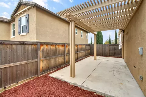 Exterior - 4554 Gray Lodge Loop, Rocklin, CA 95677 photo 6 of 9