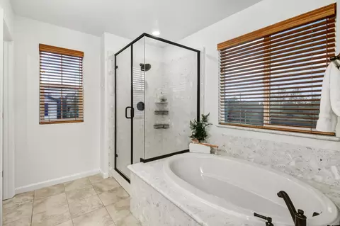 Bath - 4554 Gray Lodge Loop, Rocklin, CA 95677 photo 5 of 7