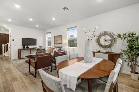 Dining - 4554 Gray Lodge Loop, Rocklin, CA 95677 photo 1 of 4