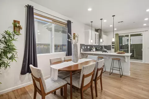 Dining - 4554 Gray Lodge Loop, Rocklin, CA 95677 photo 3 of 4