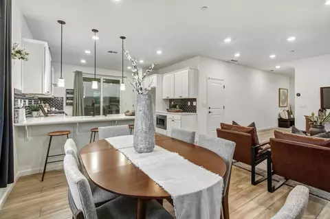 Dining - 4554 Gray Lodge Loop, Rocklin, CA 95677 photo 4 of 4