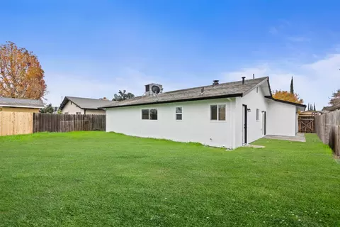 Exterior - 2115 Valmora Dr, Stockton, CA 95210 photo 2 of 2