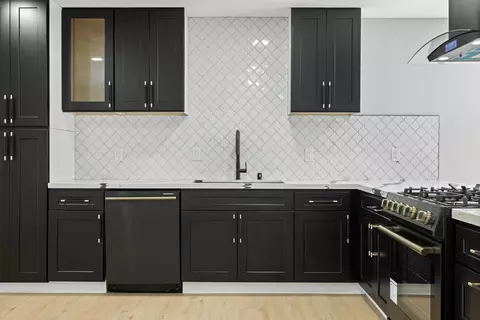 Kitchen - 5942 Ashworth Way, Carmichael, CA 95608 photo 3 of 3