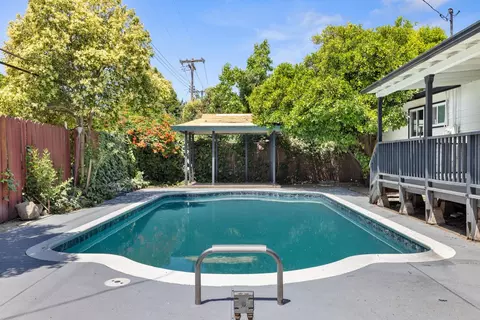 Exterior - 5942 Ashworth Way, Carmichael, CA 95608 photo 6 of 7