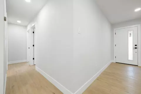 Entry Way - 5942 Ashworth Way, Carmichael, CA 95608 photo 2 of 6
