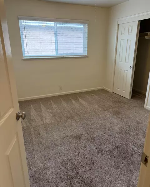 Bedroom - 423 Park Ave, Manteca, CA 95337 photo 1 of 3