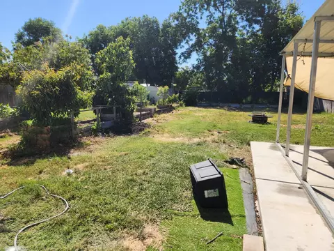 Exterior - 994 Fleda Ave, Olivehurst, CA 95961 photo 3 of 6