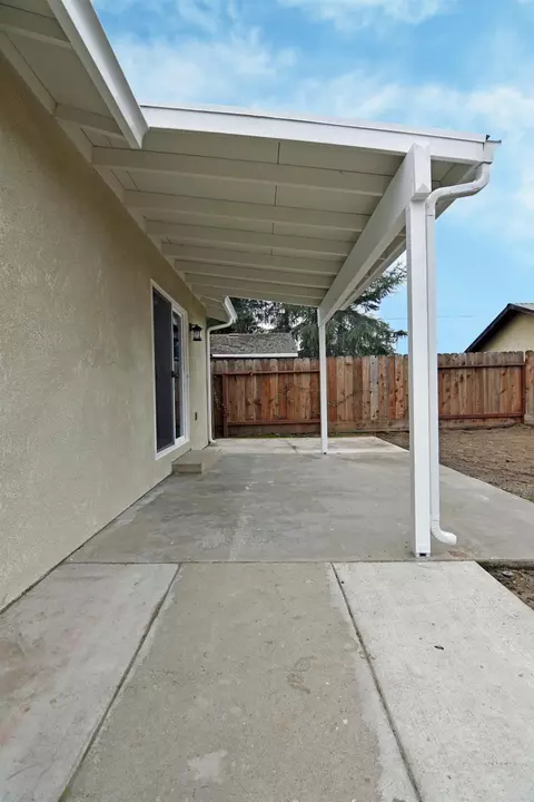 Exterior - 2065 Cody Ct, Turlock, CA 95380 photo 3 of 8