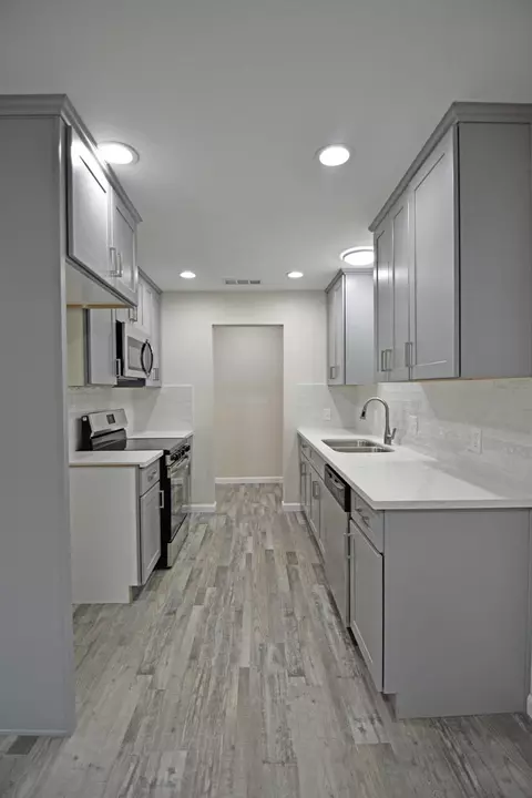 Kitchen - 2065 Cody Ct, Turlock, CA 95380 photo 4 of 4