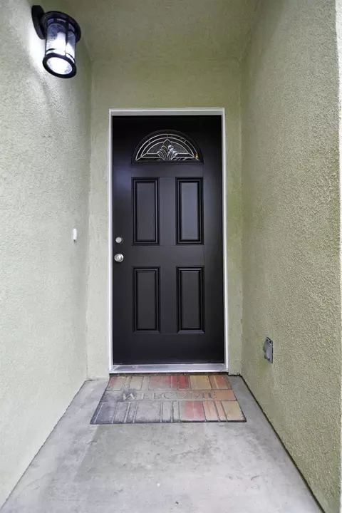 Entry Way - 2065 Cody Ct, Turlock, CA 95380 photo 1 of 3