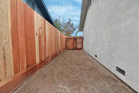 Exterior - 2065 Cody Ct, Turlock, CA 95380 photo 6 of 8