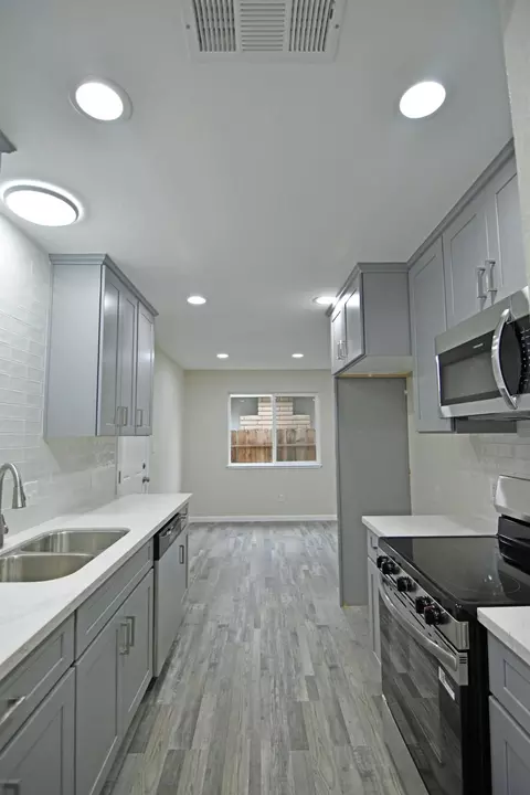 Kitchen - 2065 Cody Ct, Turlock, CA 95380 photo 1 of 4