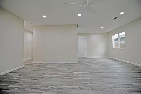 Living - 2065 Cody Ct, Turlock, CA 95380 photo 4 of 5