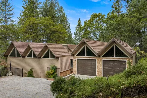 Exterior - 1942 Blue Bell Ct, Cool, CA 95614 photo 17 of 19