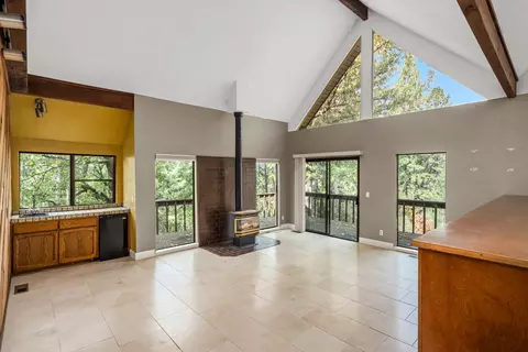 Living - 1942 Blue Bell Ct, Cool, CA 95614 photo 2 of 8