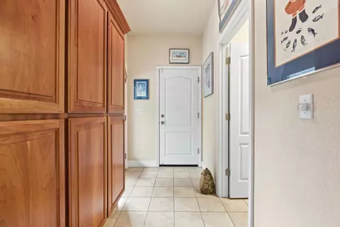 Entry Way - 347 E Milgeo Ave, Ripon, CA 95366 photo 6 of 6