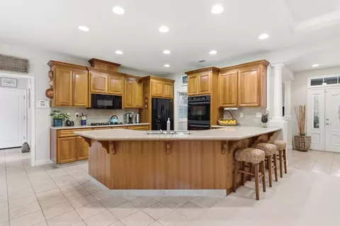Kitchen - 347 E Milgeo Ave, Ripon, CA 95366 photo 1 of 4