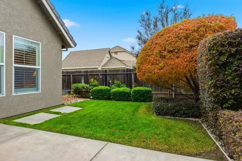 Exterior - 347 E Milgeo Ave, Ripon, CA 95366 photo 15 of 16