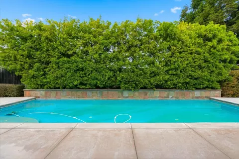 Exterior - 347 E Milgeo Ave, Ripon, CA 95366 photo 13 of 16