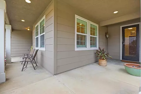 Exterior - 347 E Milgeo Ave, Ripon, CA 95366 photo 7 of 16