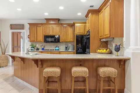 Kitchen - 347 E Milgeo Ave, Ripon, CA 95366 photo 4 of 4