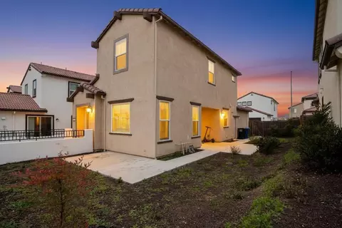 Exterior - 7929 Titan Dr, Antelope, CA 95843 photo 3 of 4
