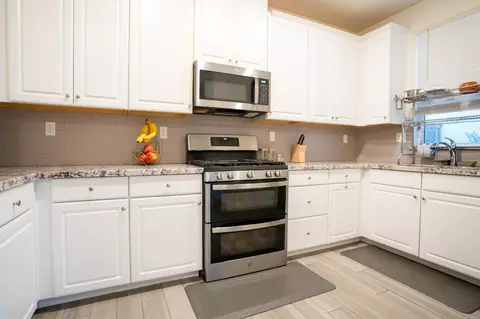 Kitchen - 7929 Titan Dr, Antelope, CA 95843 photo 2 of 3