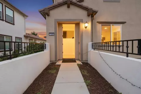 Entry Way - 7929 Titan Dr, Antelope, CA 95843 photo 1 of 4