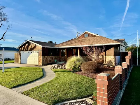 2013 Jerry Ln, Lodi, CA 95242 photo 1