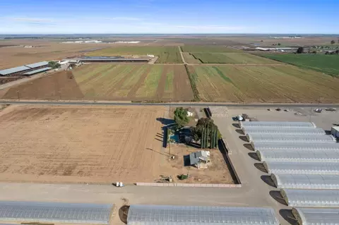 View/Area - 8547 State Highway 33, Gustine, CA 95322 photo 5 of 6