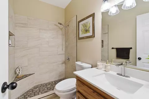 Bath - 1502 Churcher Dr, Manteca, CA 95337 photo 1 of 4