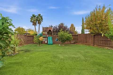 Exterior - 1502 Churcher Dr, Manteca, CA 95337 photo 6 of 8