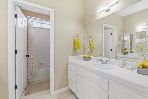 Bath - 1502 Churcher Dr, Manteca, CA 95337 photo 2 of 4