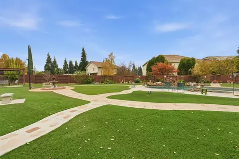 Exterior - 1502 Churcher Dr, Manteca, CA 95337 photo 4 of 8