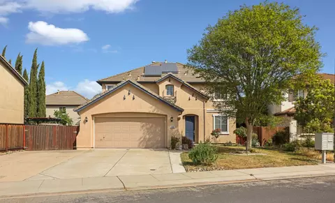 2036 Tiempo Pl, Manteca, CA 95336