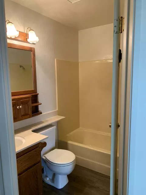 2429 Woodvale Dr, Modesto, CA 95355 photo 7