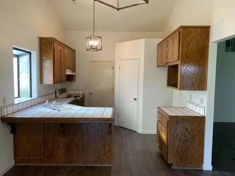 2429 Woodvale Dr, Modesto, CA 95355 photo 3