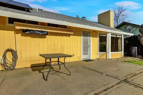 Exterior - 111 Stanford Ct, Grass Valley, CA 95945 photo 17 of 31