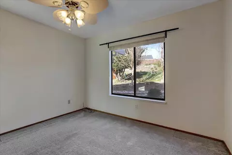 Bedroom - 111 Stanford Ct, Grass Valley, CA 95945 photo 10 of 15