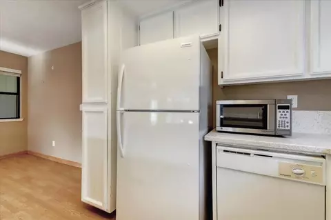 Kitchen - 111 Stanford Ct, Grass Valley, CA 95945 photo 4 of 7