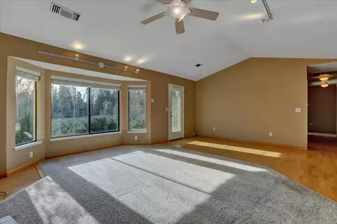 Living - 111 Stanford Ct, Grass Valley, CA 95945 photo 6 of 10