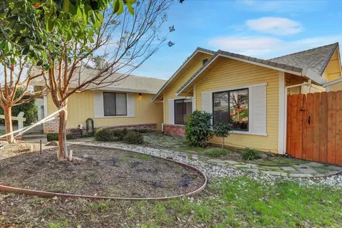 Exterior - 111 Stanford Ct, Grass Valley, CA 95945 photo 14 of 31