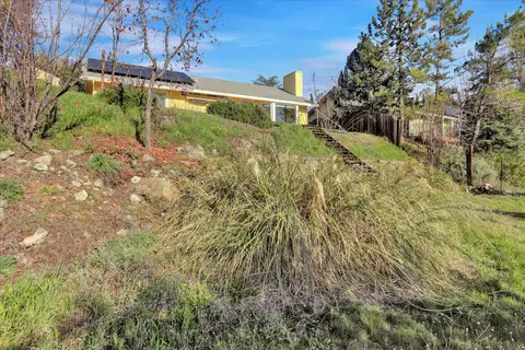 Exterior - 111 Stanford Ct, Grass Valley, CA 95945 photo 27 of 31